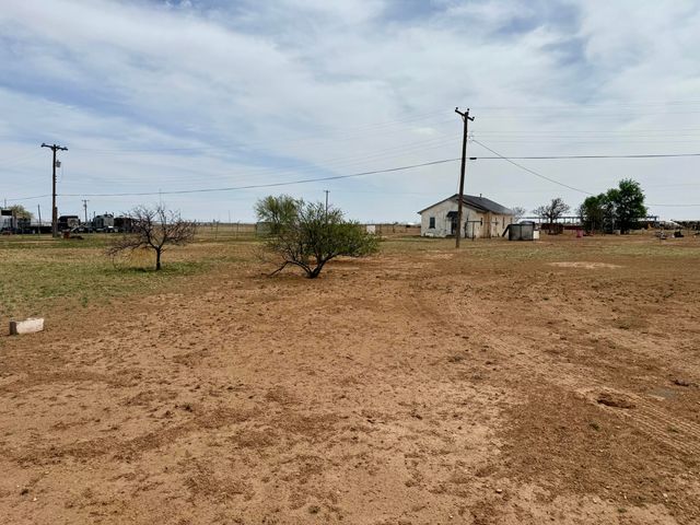 2833 E 53rd Street, Lubbock, TX 79404