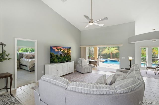 114 W Mickey Mantle Path, Hernando, FL 34442