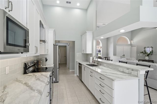 114 W Mickey Mantle Path, Hernando, FL 34442