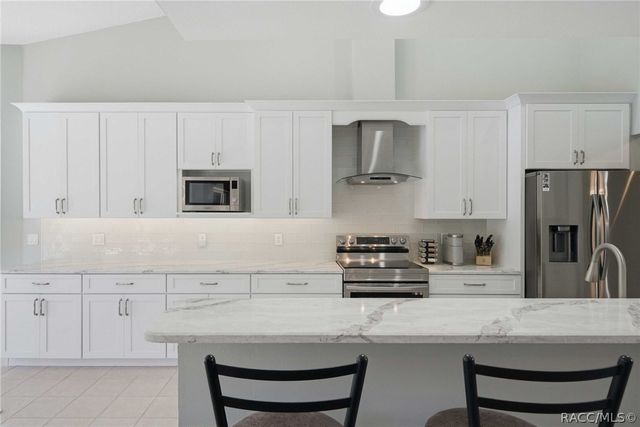 114 W Mickey Mantle Path, Hernando, FL 34442