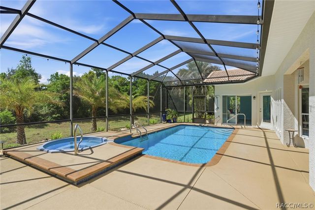 114 W Mickey Mantle Path, Hernando, FL 34442