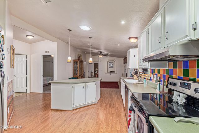 215 N POWER Road 33, Mesa, AZ 85205