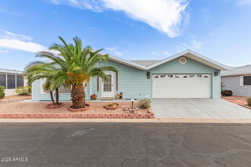 215 N POWER Road 33, Mesa, AZ 85205