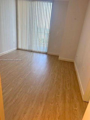 170 SE 14th St 3007, Miami, FL 33131