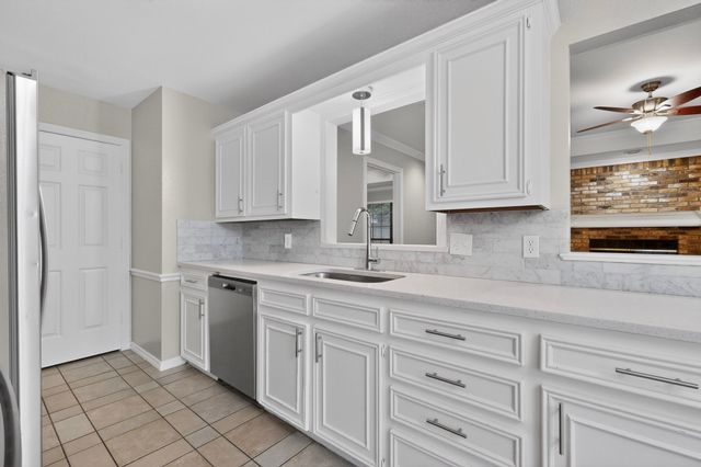 8 Marvin Gardens, Midlothian, TX 76065