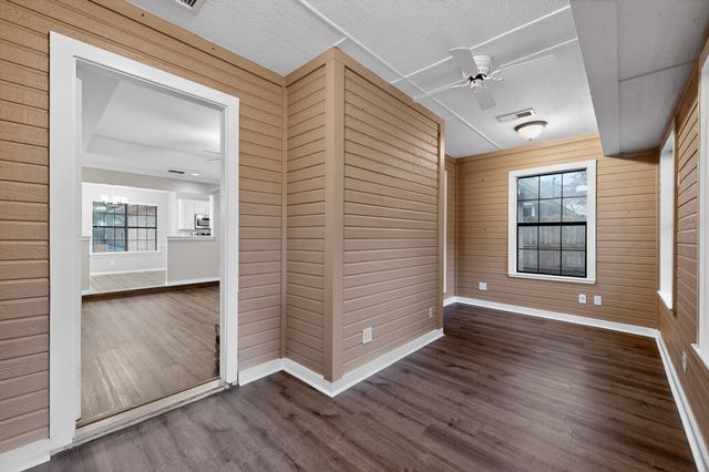 8 Marvin Gardens, Midlothian, TX 76065