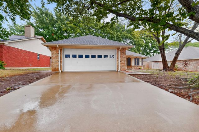 8 Marvin Gardens, Midlothian, TX 76065