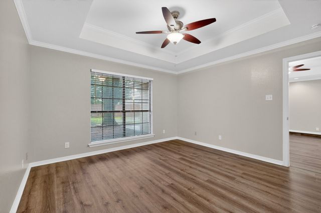 8 Marvin Gardens, Midlothian, TX 76065