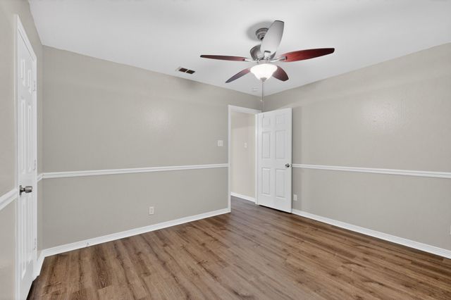 8 Marvin Gardens, Midlothian, TX 76065