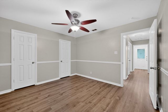 8 Marvin Gardens, Midlothian, TX 76065