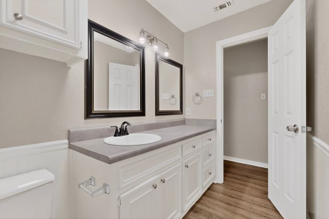 8 Marvin Gardens, Midlothian, TX 76065