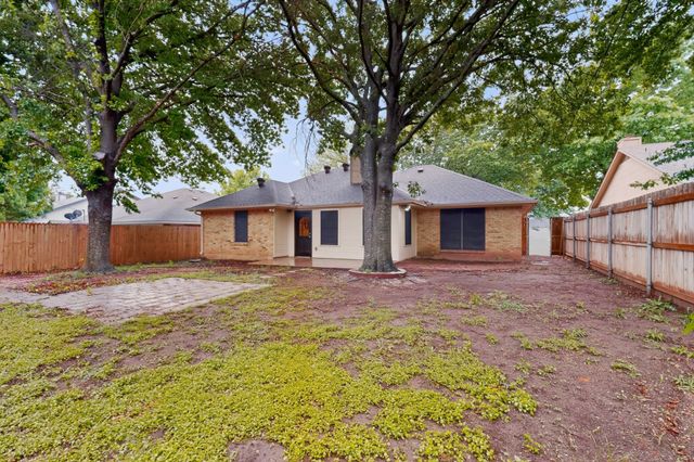 8 Marvin Gardens, Midlothian, TX 76065