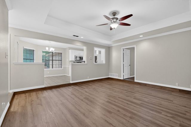 8 Marvin Gardens, Midlothian, TX 76065