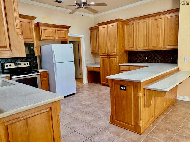 2911 LOMA LINDA LANE, Wichita Falls, TX 76308