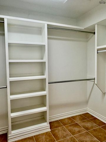 2911 LOMA LINDA LANE, Wichita Falls, TX 76308