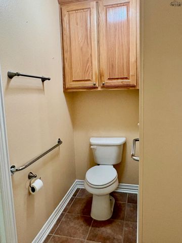 2911 LOMA LINDA LANE, Wichita Falls, TX 76308