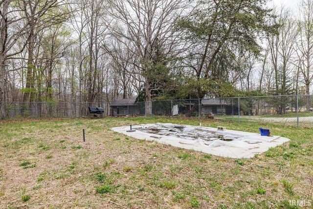 3757 E Stipp Road, Bloomington, IN 47401