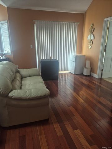 13014 221st Street, Laurelton, NY 11413