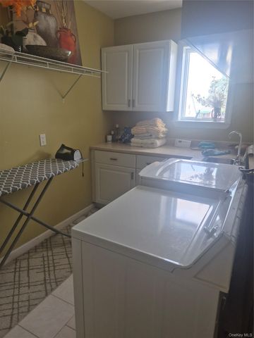 13014 221st Street, Laurelton, NY 11413