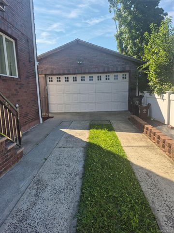 13014 221st Street, Laurelton, NY 11413