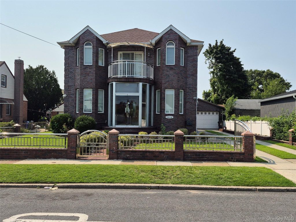 13014 221st Street, Laurelton, NY 11413