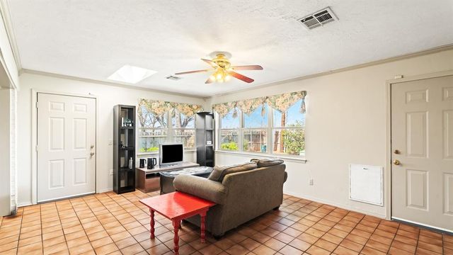 4633 NW 70th Street, Oklahoma City, OK 73132