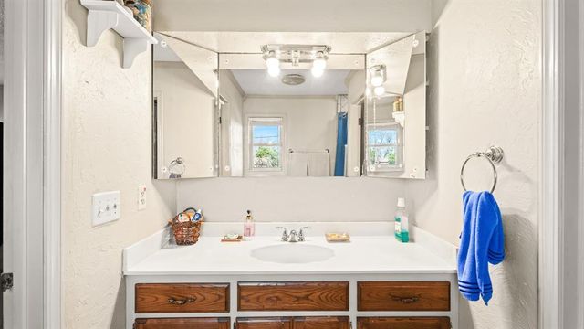 4633 NW 70th Street, Oklahoma City, OK 73132