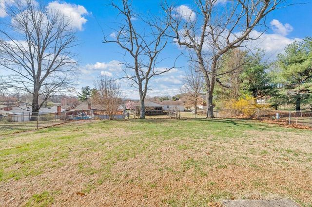 546 Stacie DR, Vinton, VA 24179