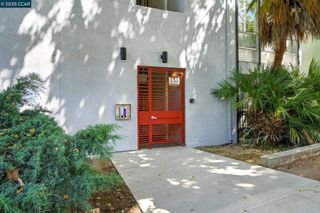 193 Montecito 303, Oakland, CA 94607