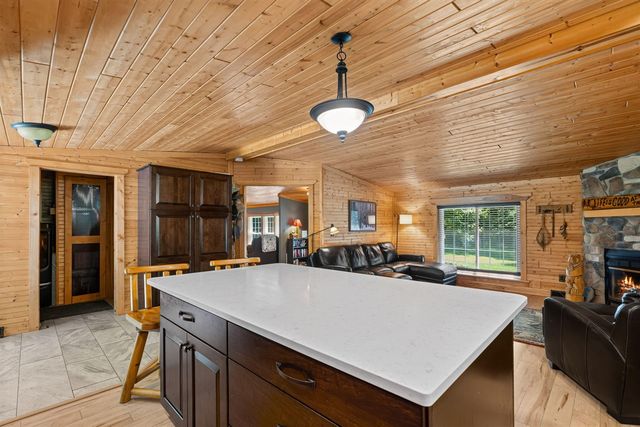 2944 64th Street, Fennville, MI 49408