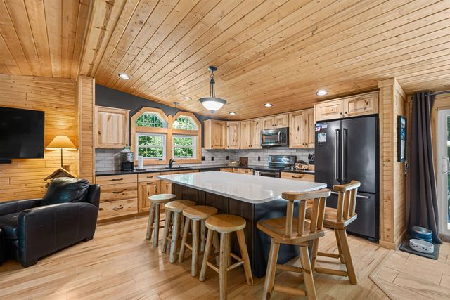 2944 64th Street, Fennville, MI 49408
