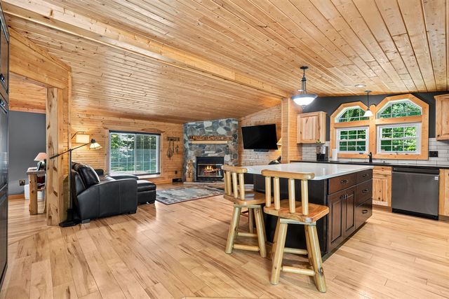 2944 64th Street, Fennville, MI 49408