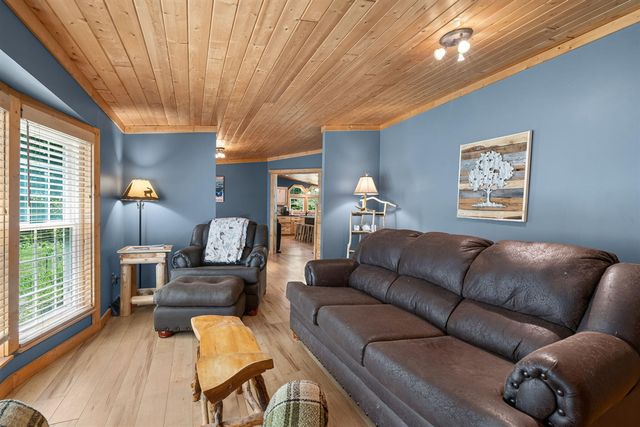 2944 64th Street, Fennville, MI 49408