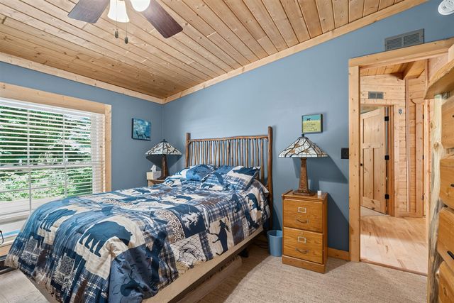 2944 64th Street, Fennville, MI 49408