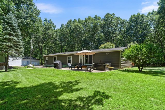 2944 64th Street, Fennville, MI 49408