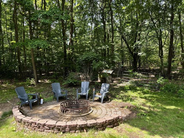 2944 64th Street, Fennville, MI 49408