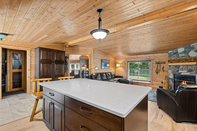 2944 64th Street, Fennville, MI 49408