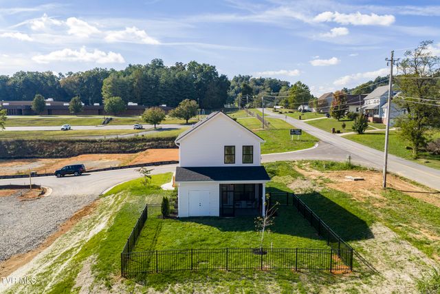 4196 Gambrel Oaks Street, Blountville, TN 37617