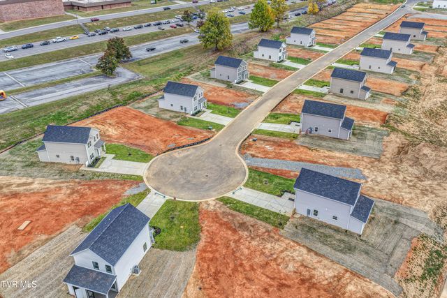 4196 Gambrel Oaks Street, Blountville, TN 37617