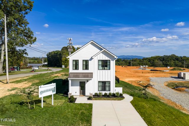 4196 Gambrel Oaks Street, Blountville, TN 37617