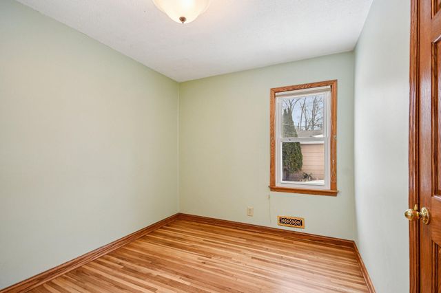 2741 Brunswick Avenue S, Saint Louis Park, MN 55416