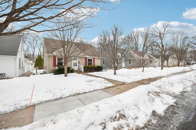 2741 Brunswick Avenue S, Saint Louis Park, MN 55416