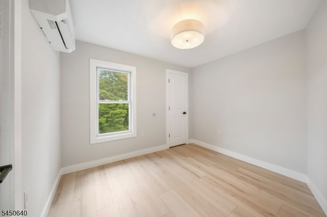 806 E 2Nd St, Plainfield City, NJ 07062