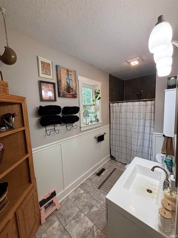 4480 E Station Rd Road, Roanoke, IN 46783