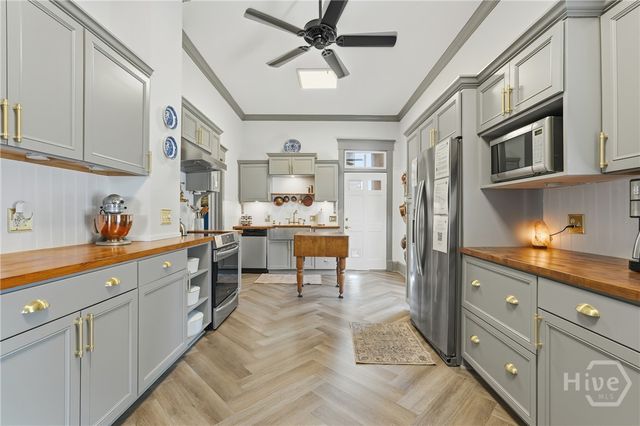 321 W 39th Street, Savannah, GA 31401