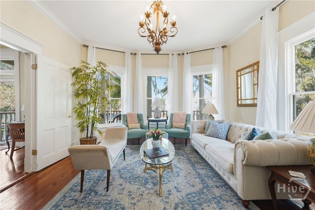 321 W 39th Street, Savannah, GA 31401