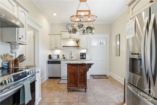 321 W 39th Street, Savannah, GA 31401