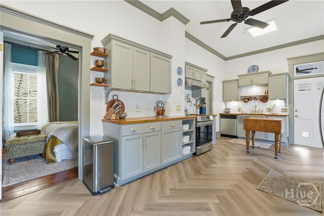 321 W 39th Street, Savannah, GA 31401