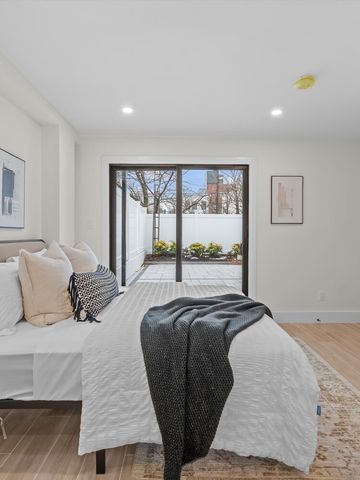 300 18TH Street, New York City, NY 11215