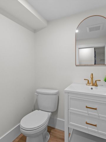 300 18TH Street, New York City, NY 11215